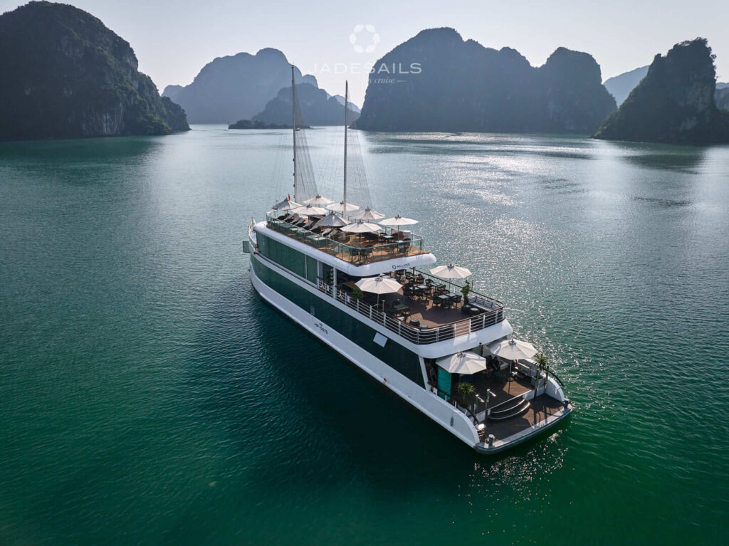 Jade Sails – Halong Bay Luxury Day Cruise 2 Halong bay day cruise