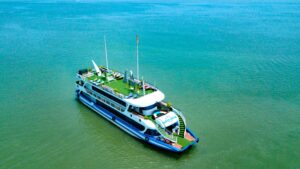 Queen Day Cruise Luxury Tour